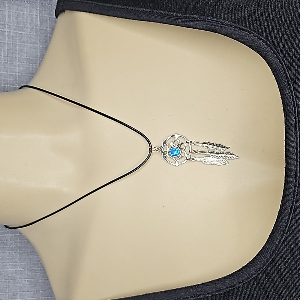 DREAM CATCHER SILVERTONE NECKLACE